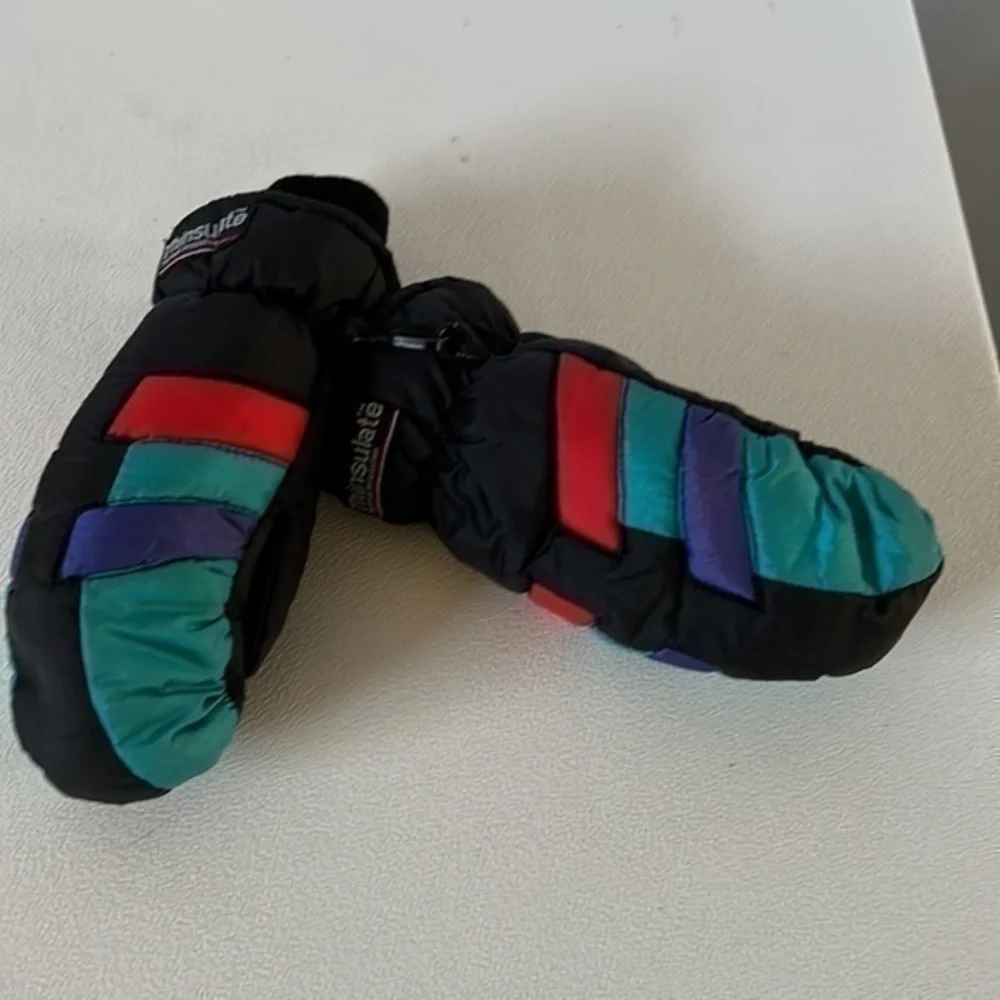 Fila, children’s Thinsulate lined,S, mittens, nylon shell, with bonus mittens